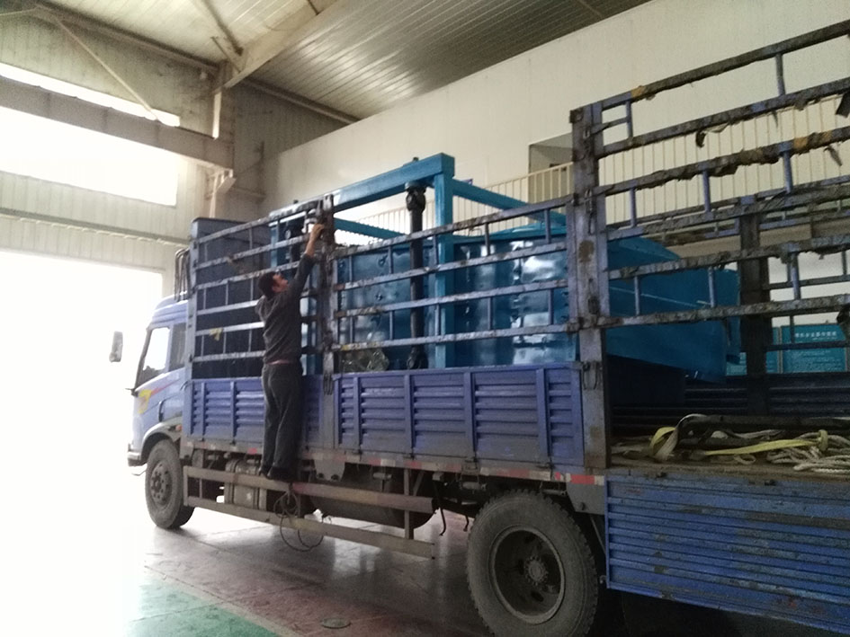 方形回旋篩發(fā)貨現(xiàn)場